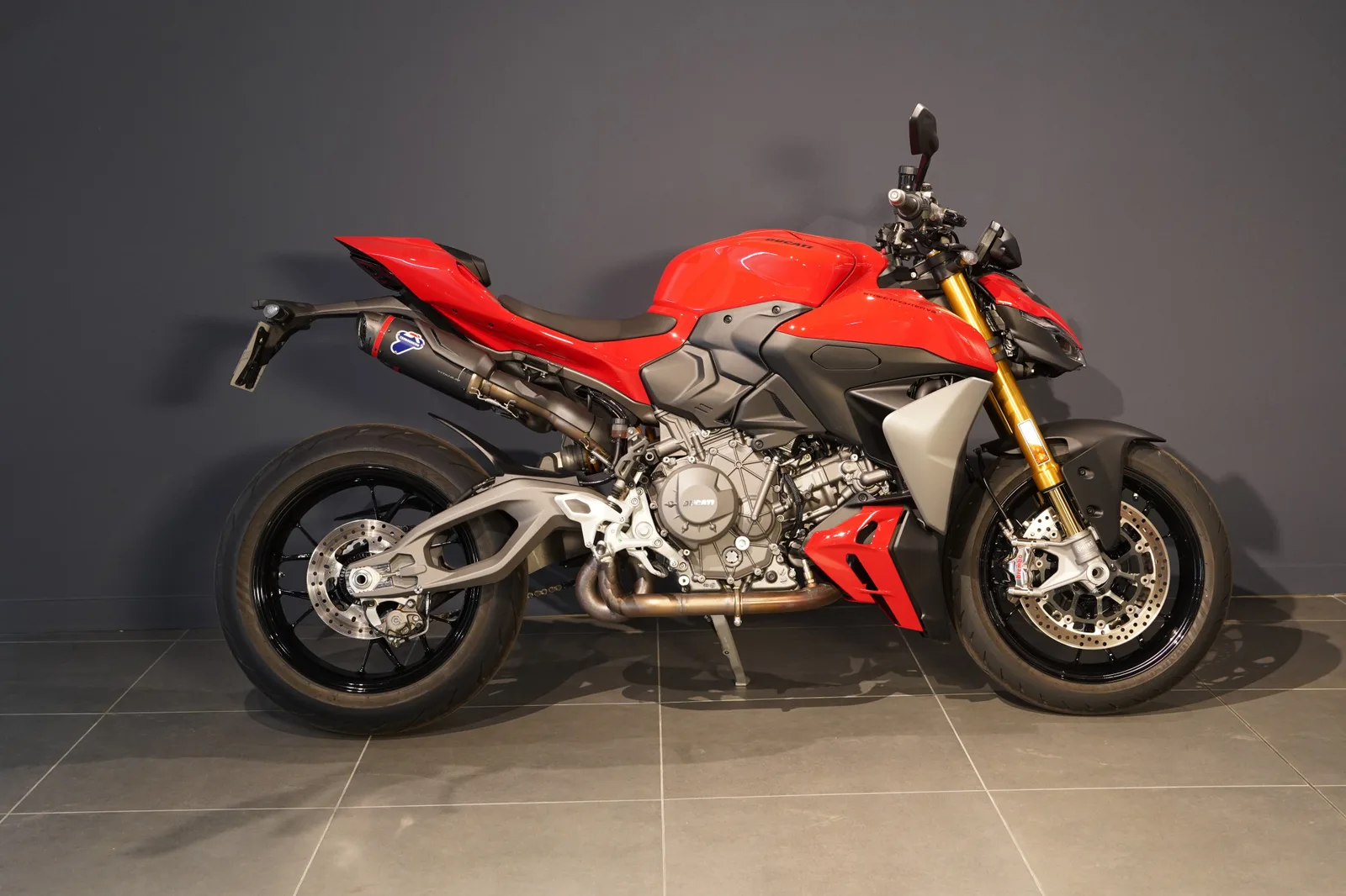 Honda Streetfighter V2S, Ligne Complete Termignoni, Brembo GP4RX  d'occasion